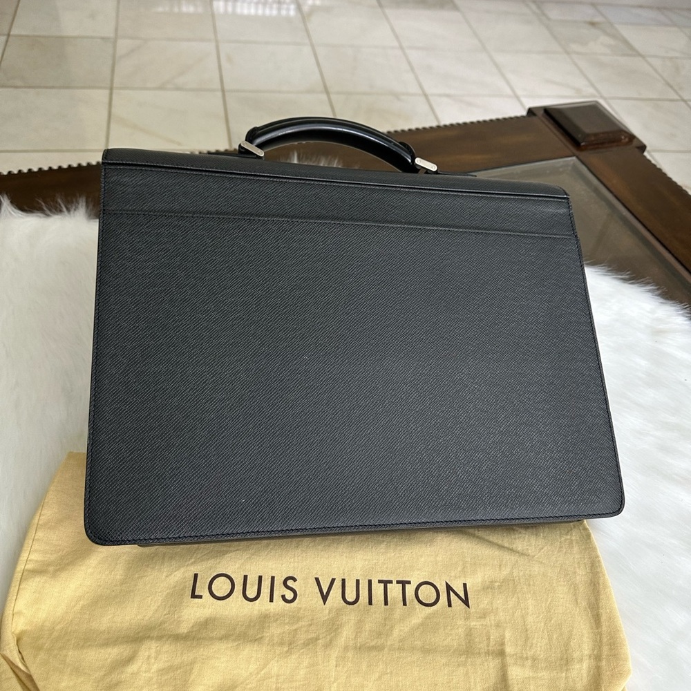 Auth Business Bag excellent condition - Picture 5 of 17